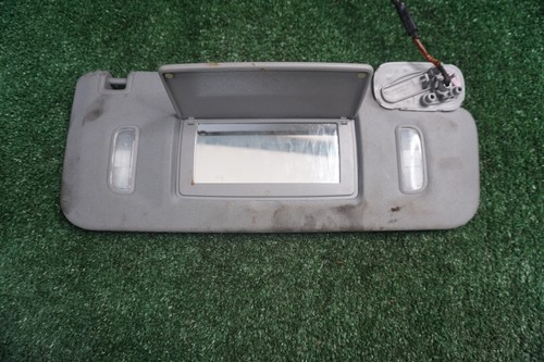 2017 2018 2019 GMC YUKON 1500 PASSENGER SIDE Sun Visor OEM 1 Peice - Picture 2 of 3