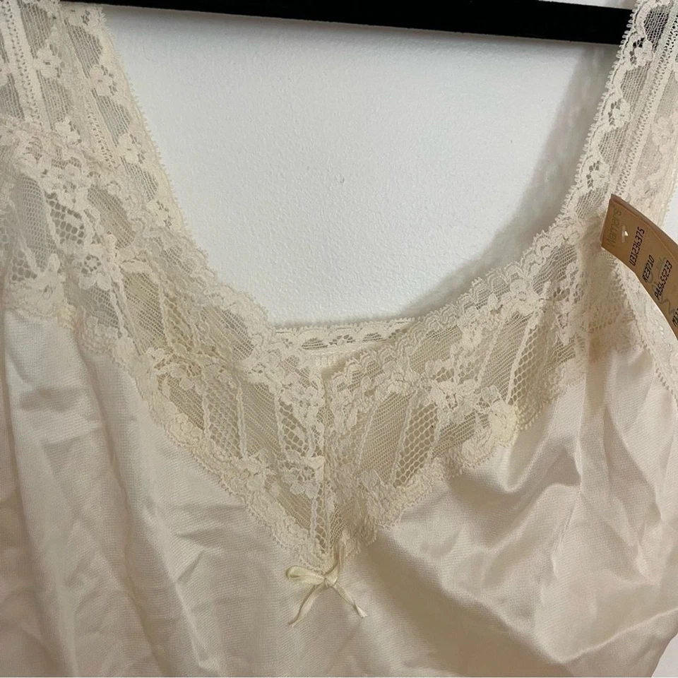 De colección Warners Laureles Encaje Medio Deslizamiento Crema Cami Stock Muerto Nuevo Con Etiquetas Foto 3 de 4