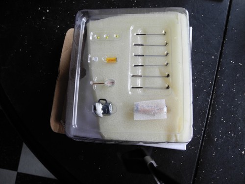 Very RARE Franklin Mint Mercedes BENZ 450SL, 1:24, All Accessories! READ - Picture 9 of 14