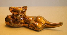 Vtg 40s/50s Shiny Glossy Gold Kitten Laying Down Playing w Ball Porcelain Japan
