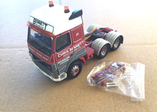 Corgi Modern Truck VOLVO FH16  Tractor Unit CHRIS BENNETT HEAVY HAULAGE LTD