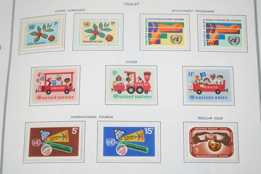 UN 1950s-1990s COLLECTION OF OVER 500 STAMPS ALL MINT STORED IN HARRIS ALBUM