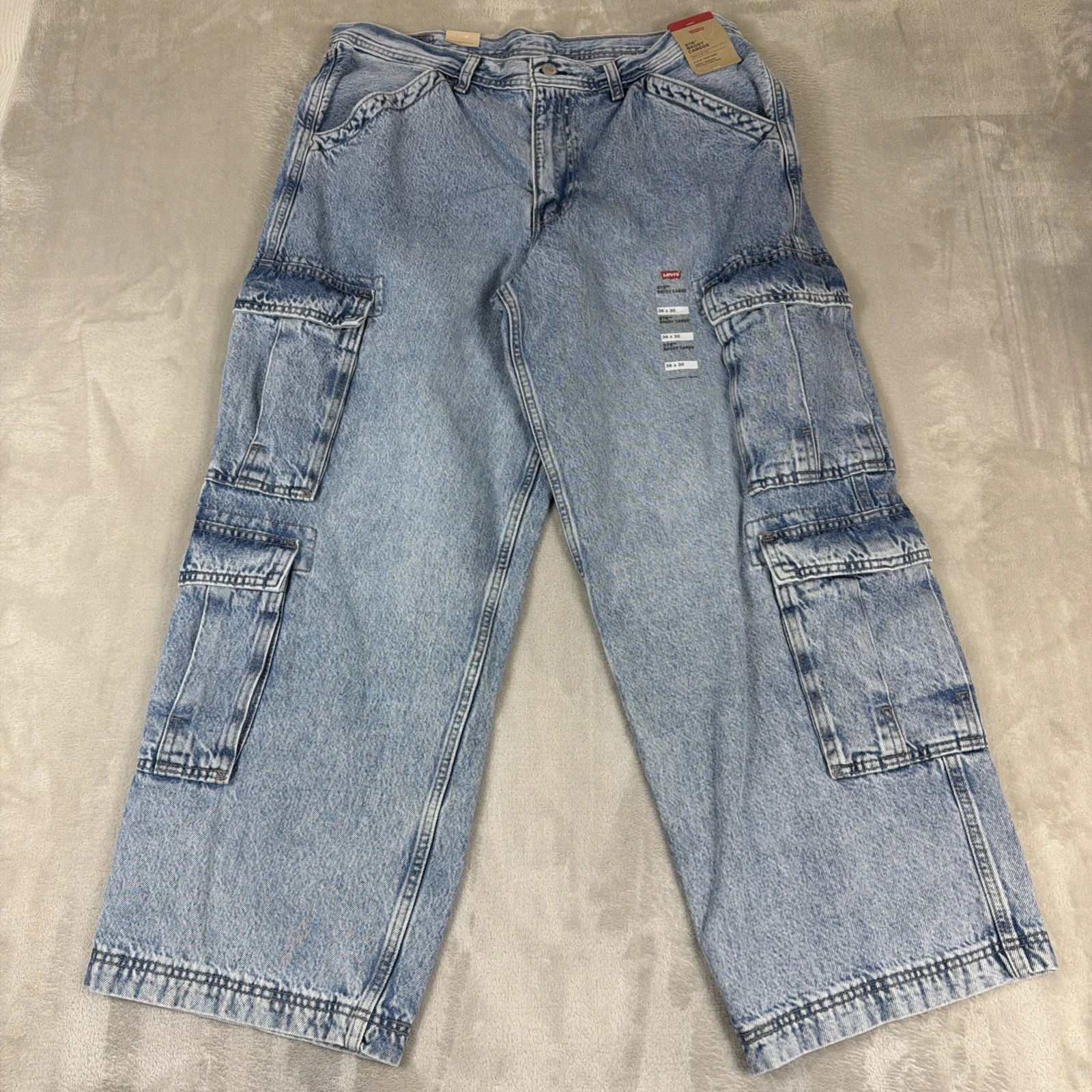 Levi's 578 Baggy Fit Cargo Jeans Men's Size 36x30 Blue Light Wash Cotton Y2K
Opens in a new window o