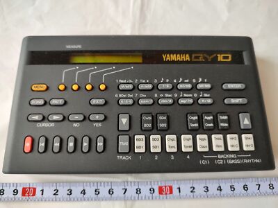 YAMAHA　QY10 Yamaha QY10 - Wikipedia