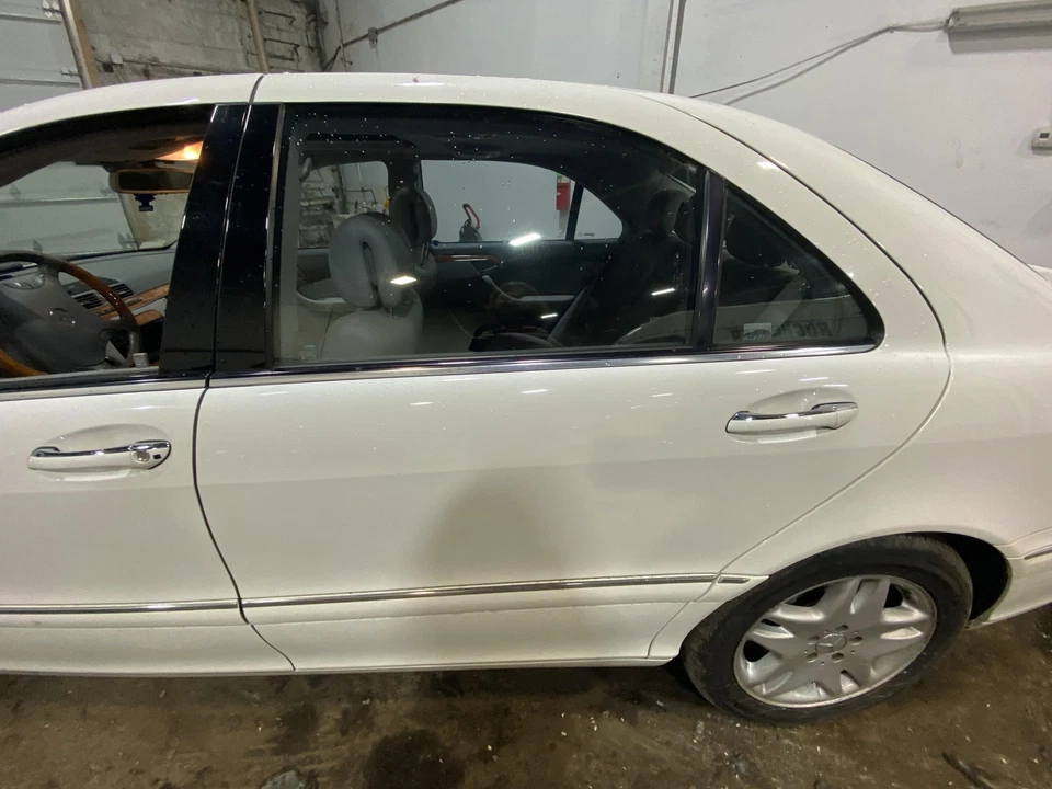 Used Rear Left Door Assembly Rear Side fits: 2003 Mercedes-benz Mercedes s-class Foto 2 de 4