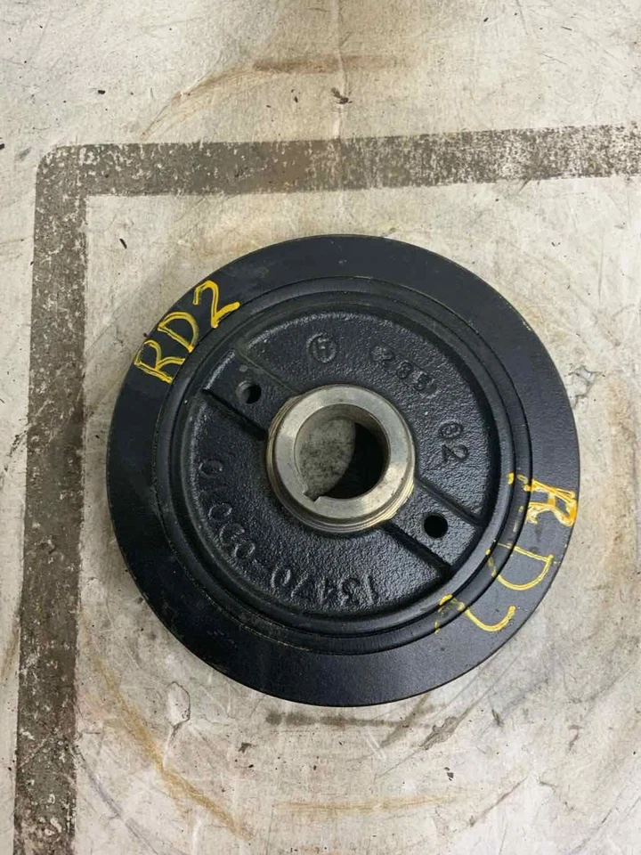 Equilibrador armónico Pontiac Vibe HTCHBCK 134700D010 2003-2008 1,8 L 4 cilindros 4 velocidades tracción delantera Foto 2 de 4