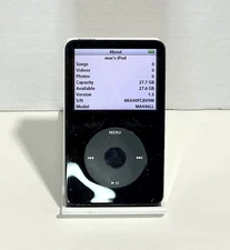 Apple iPod A1136 MA446LL 30GB 5th Gen Enhanced Storage Media Player Black