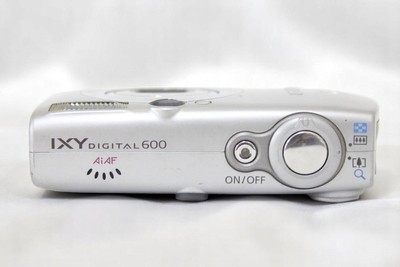 EXC+5] Canon IXY Digital 600 Silver 7.1 MP Compact Digital Camera
