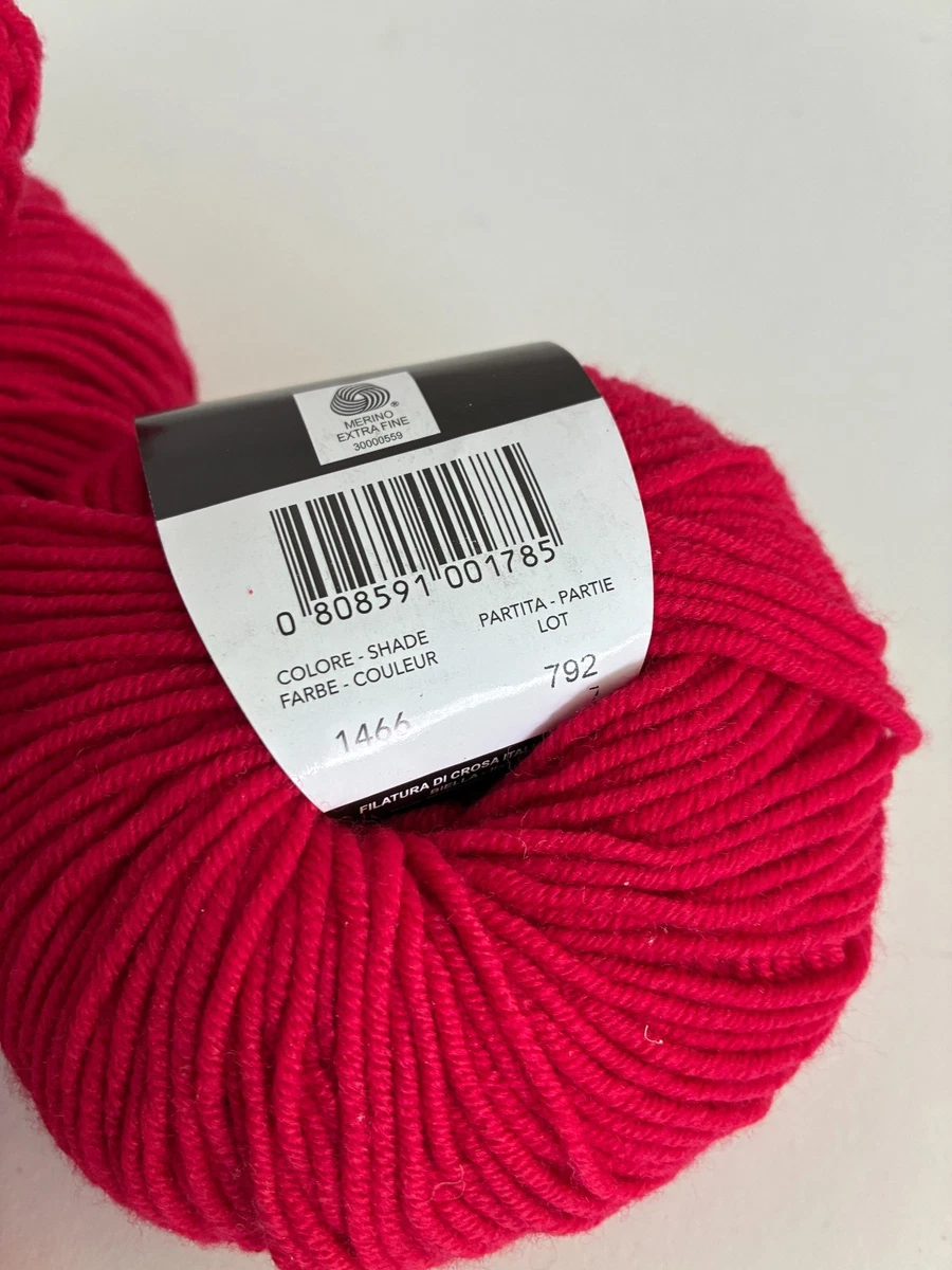 FILATURA di CROSA ZARA Italy  8 Ply 100% wool #1462 RED crochet knitting yarn