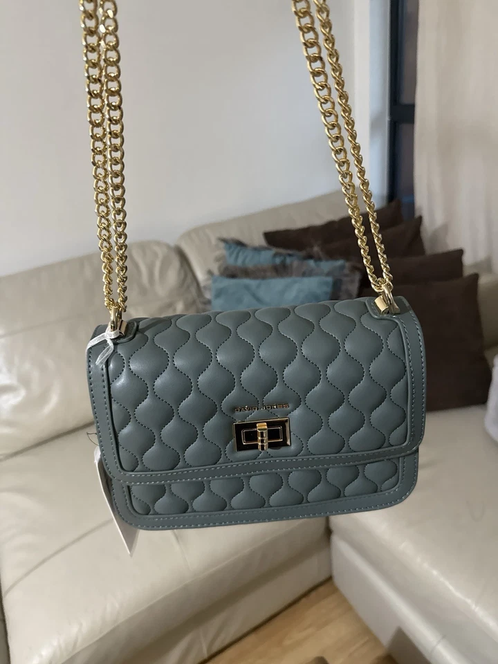 David Jones Women’s Quilted Shoulder Bag In Light Green Colour, New With Tags - Image 2 of 4