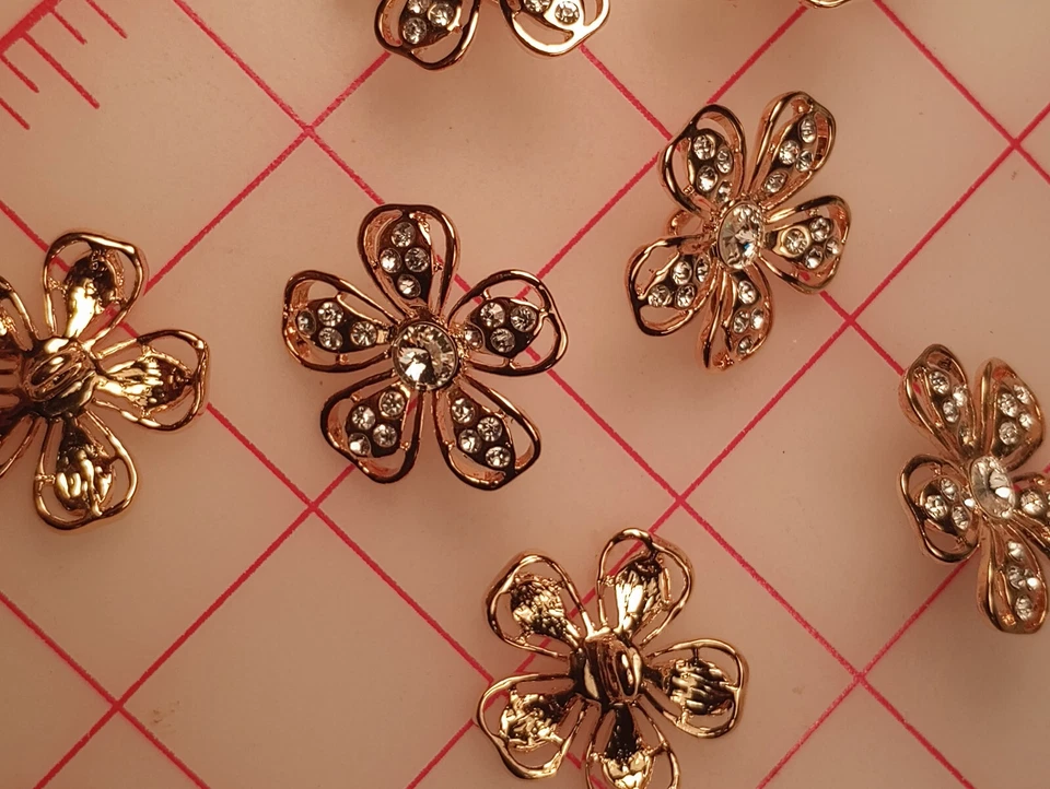 8 Delightful Vintage Flower Button 1-1/8" Gold Colored Metal With 21 Rhinestones - Image 4 of 4