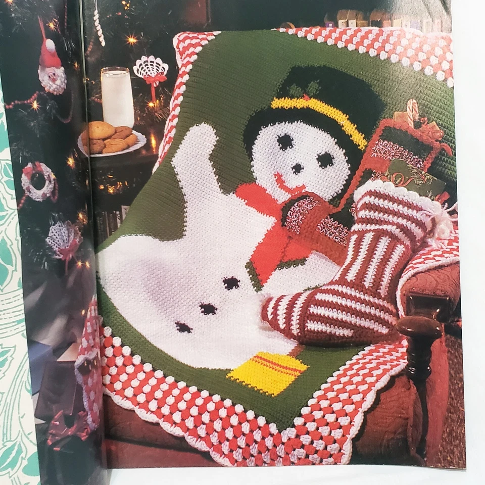 Crochet World Magazine Dec 1990 Pineapple Tablecloth Pencil Heads Ornament Baby - Image 4 of 4