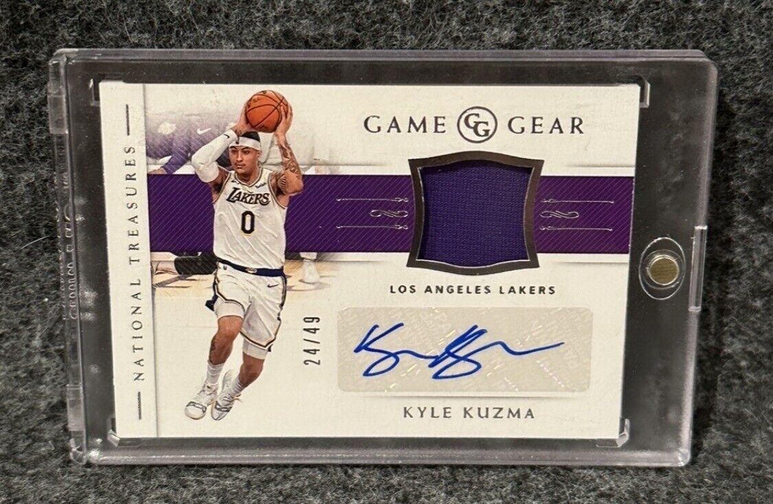 2018-19 Panini National Treasures Kyle Kuzma Game Gear AUTO 2018-19 Panini National Treasures Kyle Kuzma Game Gear AUTO