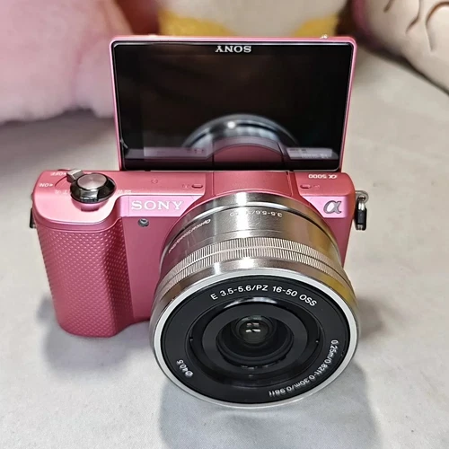 Sony Alpha a5000 20.1 MP Digital Mirrorless Camera with PZ 16-50mm Lens - 90%New - Picture 10 of 11