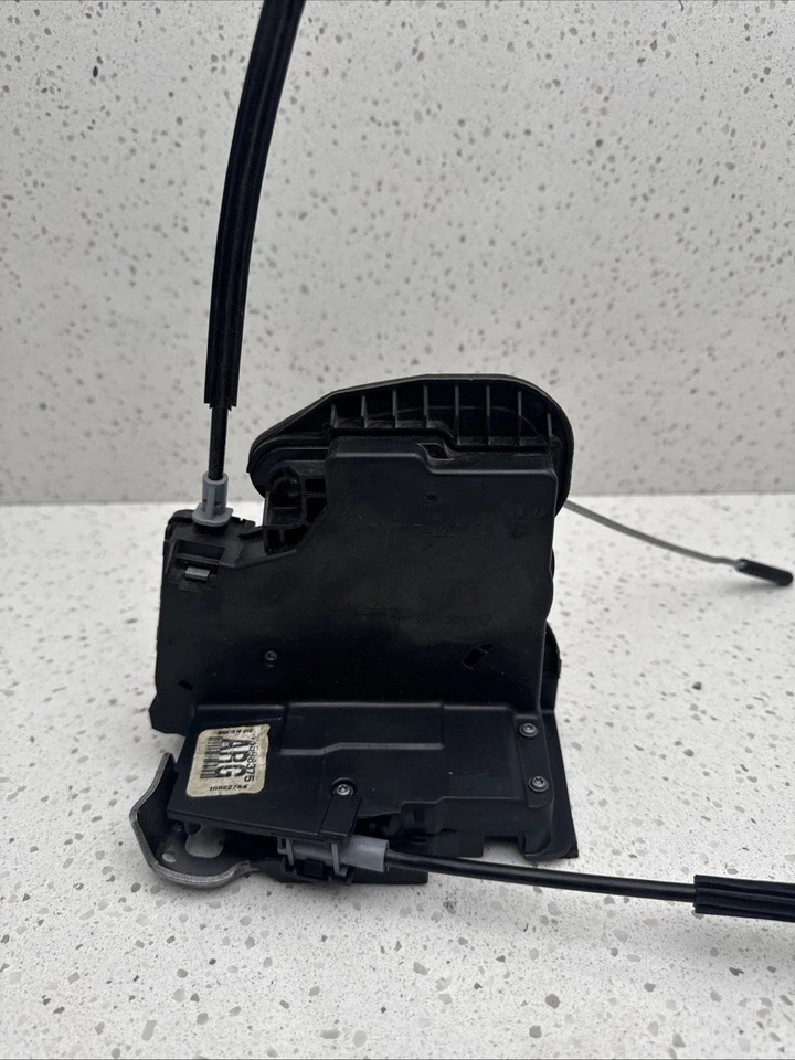 Actuador de bloqueo de pestillo de puerta delantera izquierda Chevy Cruze 2016-2019 usado B421-6 Foto 3 de 4