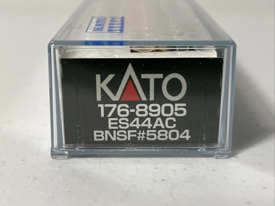 Kato 176-8905 - GE ES44AC “GEVO” Locomotive - BNSF #5804 - N Scale - Image 4 of 4