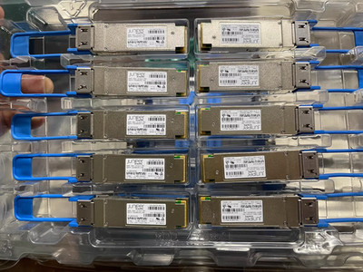 1pcs Juniper QSFP-100GBASE-LR4 740-058732 SMF 10km 1310nm 75c Transceiver Module