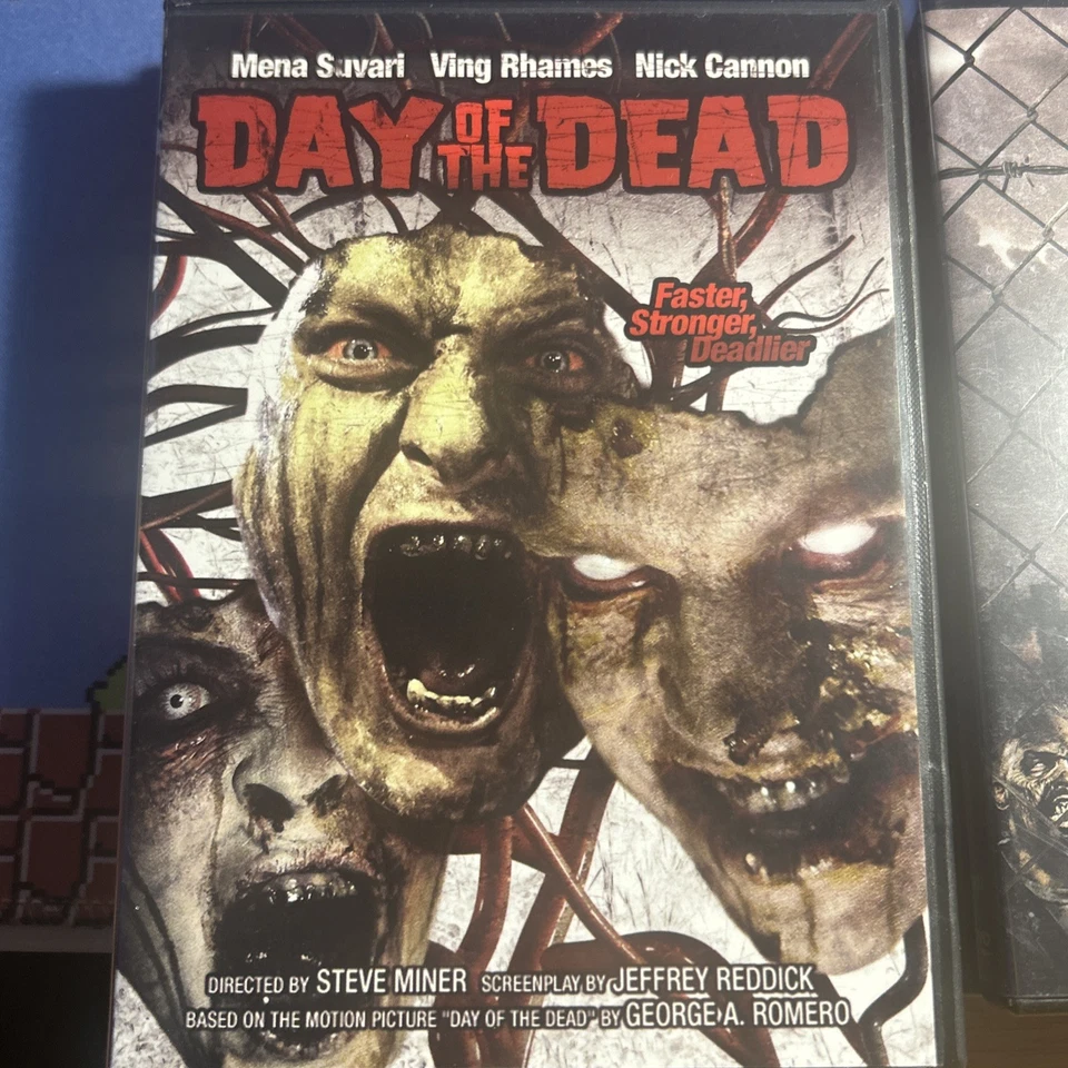 Lot Of 4 George Romero DVDs - Dawn Of The Dead + Day Of The Dead Directors cut - Image 2 of 4