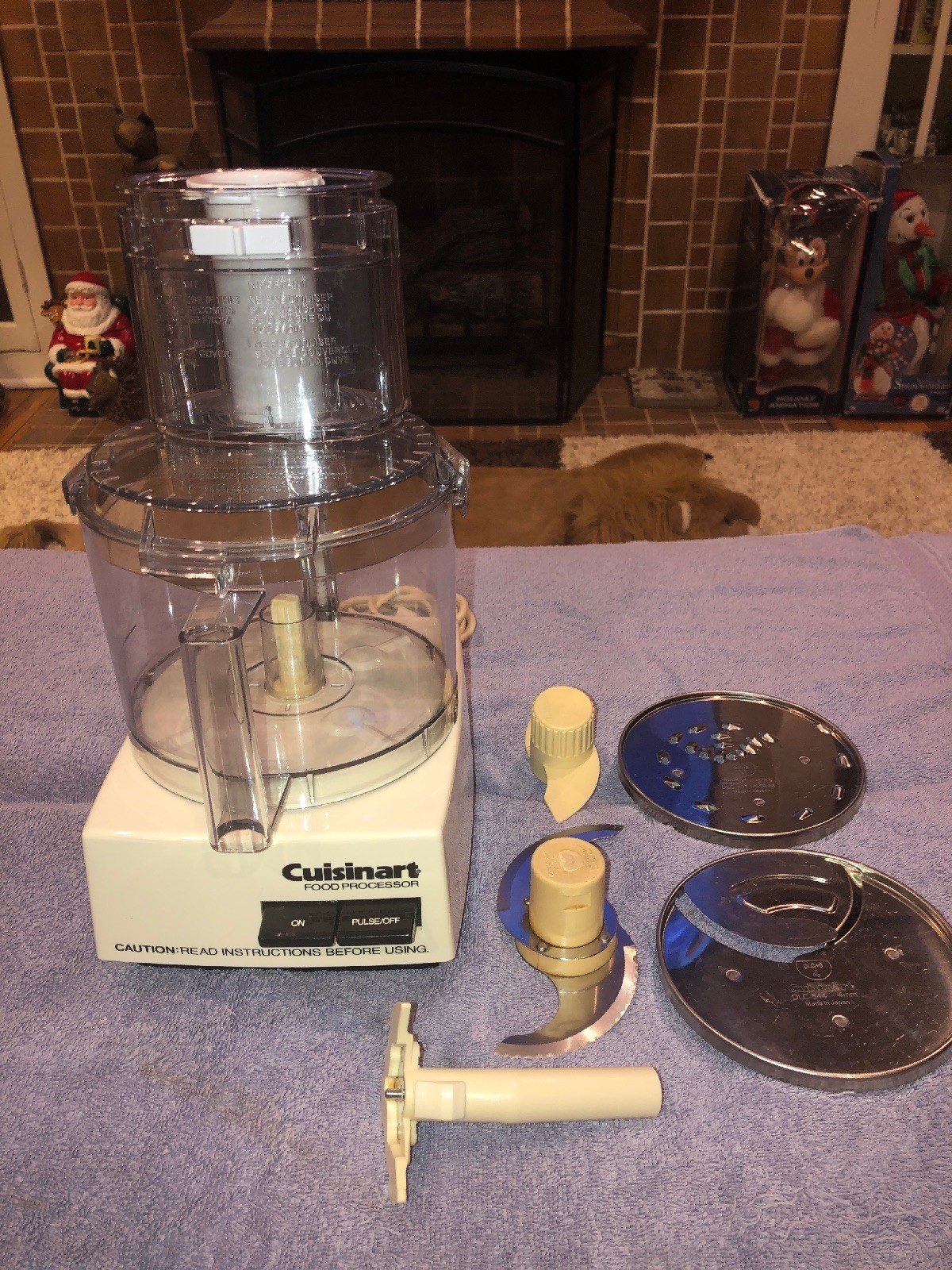 RARE EXCELLENT Cuisinart DLC-8F Food Processor w 2 Blades2 Slicing Discs RARE EXCELLENT Cuisinart DLC-8F Food Processor w 2 Blades2 Slicing Discs