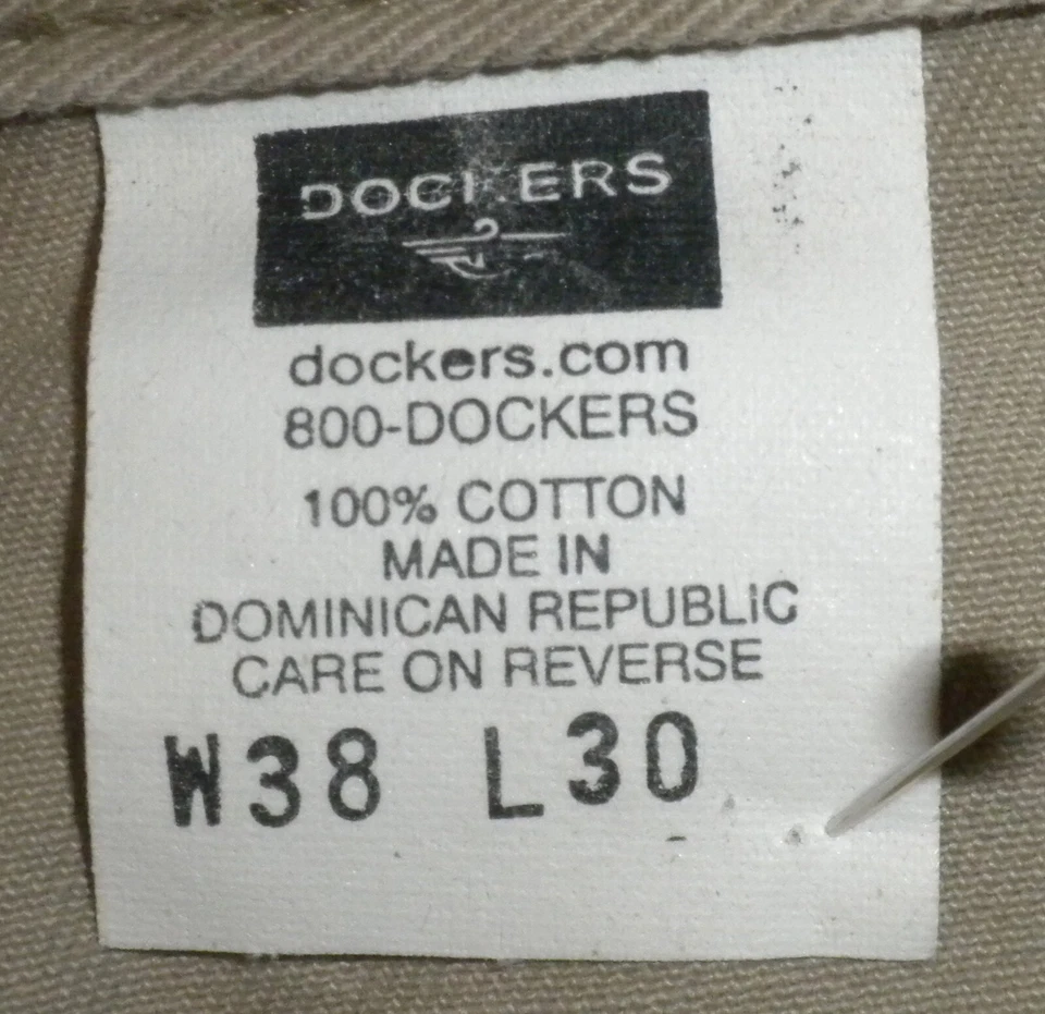 DOCKERS Vintage (NOS 2002) Men's Khaki Sand JEANS Size 38 x 30 - Image 4 of 4