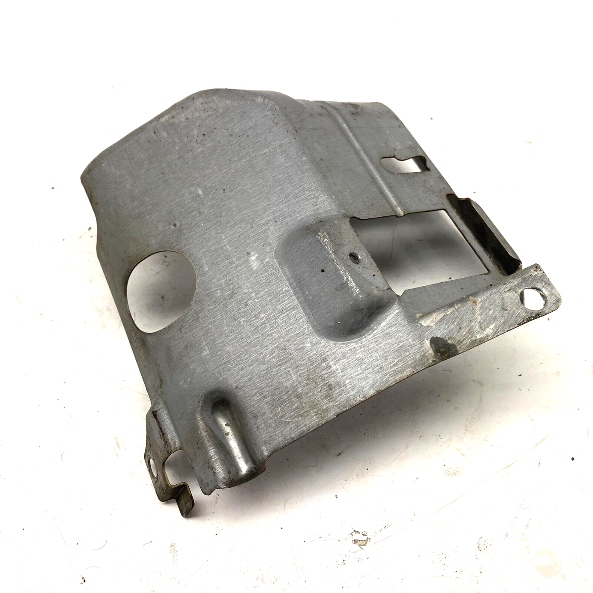 John Deere 335 Z445 Z820A Kawasaki FH601V FH721V Shroud AM128744