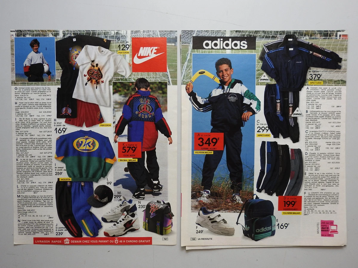 pull adidas avec logo sur les manches