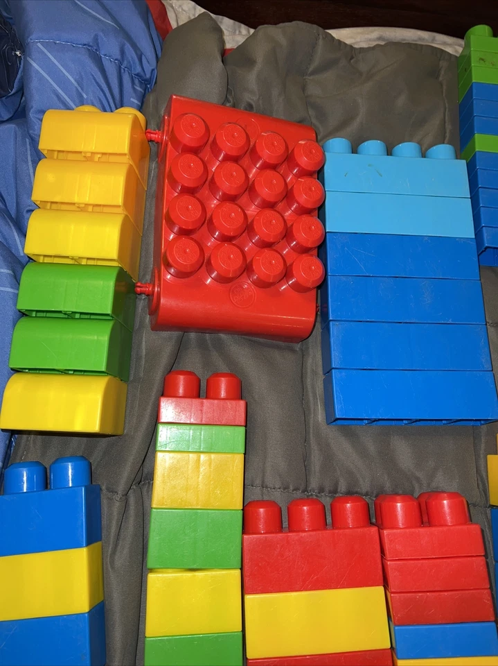 Lot Of 160+ Large Size Mega Blocks Assorted Colors & Size Blocks - Cars blocks - Image 2 of 4