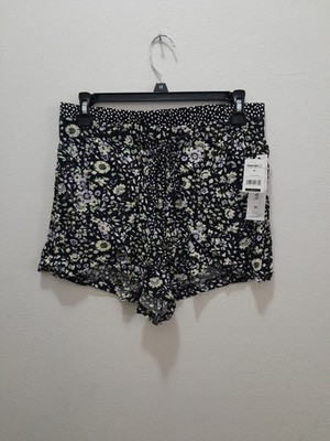 Womens Vanilla Star Size Medium Flyaway Shorts Bottoms Clothing NWT