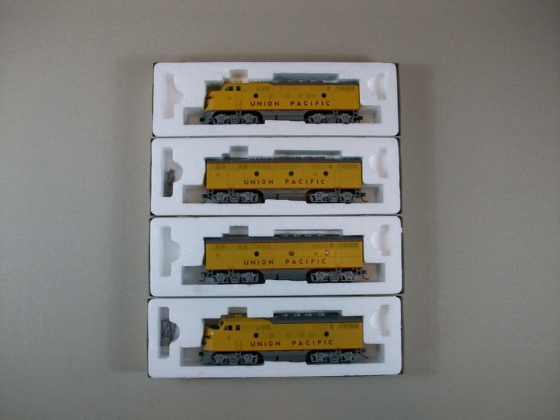 Stewart Hobbies OOP Union Pacific F3 ABBA Set Phase II w/High Fans  HO Scale
