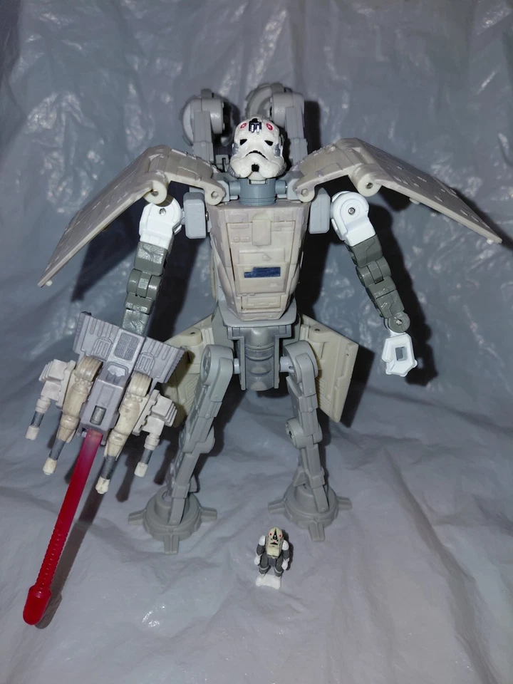 Used 2007 Hasbro Star Wars Transformers Crossovers AT-AT Driver Complete - Image 3 of 4