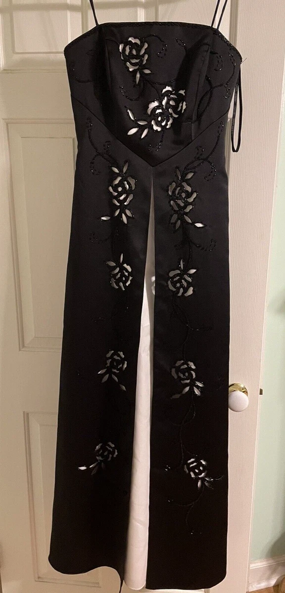Black and white beaded dress 2025