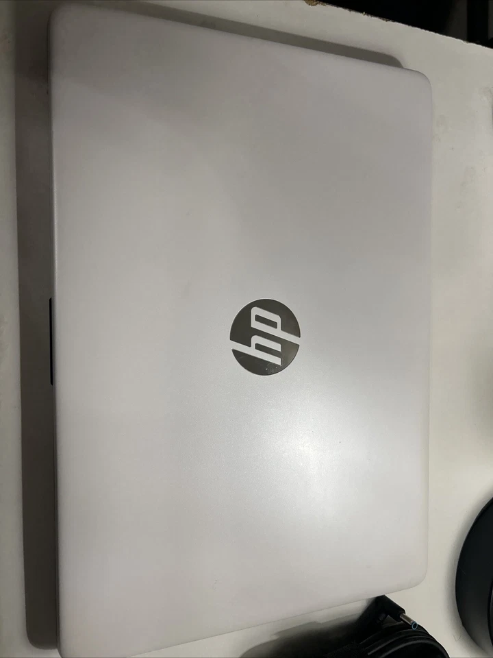 HP 14-fq0041nr Laptop - 3020E 4GB 64GB Windows 11 S Mode - Used - Image 3 of 4