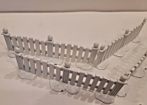 Department 56 Village Picket Fence Snow 4 Piece White Enameled Cast Metal 5101-2 - Picture 3 of 6