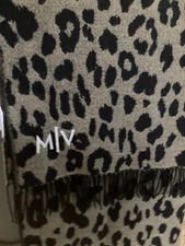 Mark and Graham VM or MV mono Leopard Blanket Scarf in Natural READ FLAWED 9