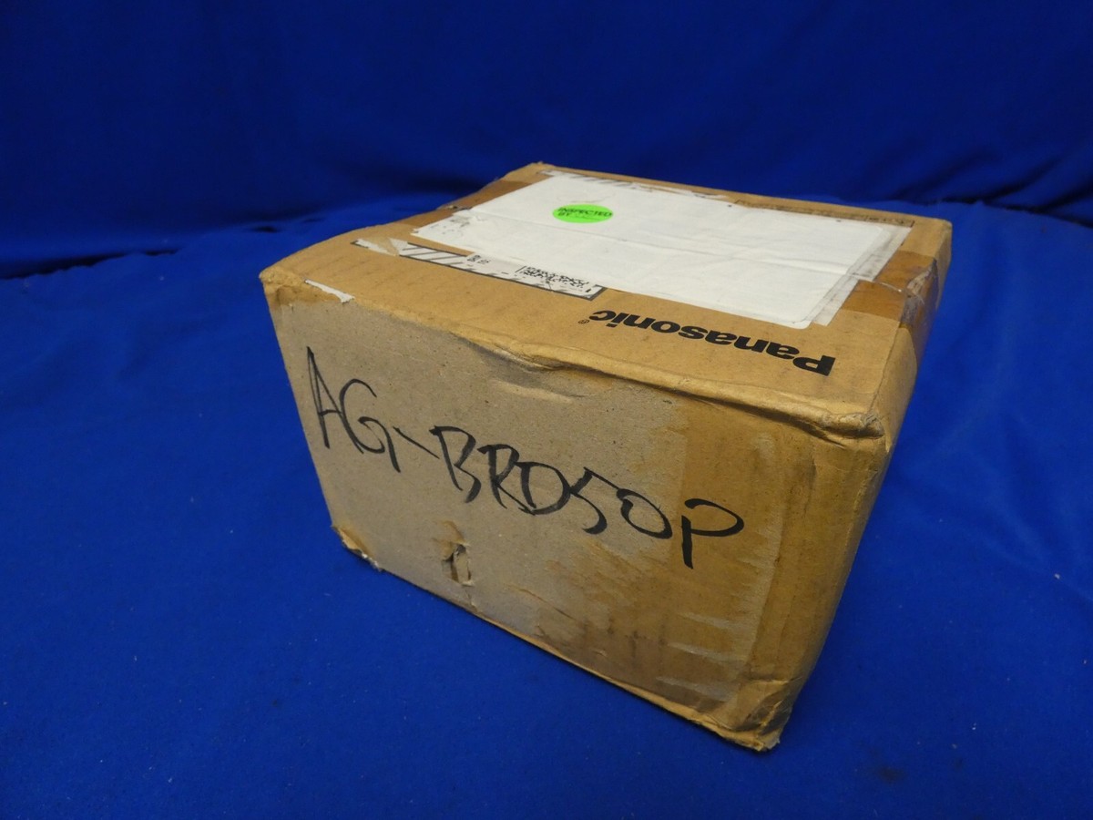 Panasonic AG-BRD50 12V Dual Battery Charger New, Damaged Box