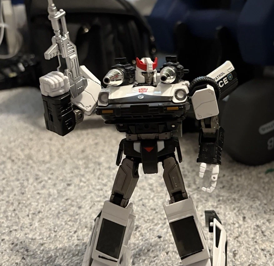 Takara Tomy MP-17 PROWL Transformers Obra Maestra Foto 2 de 2