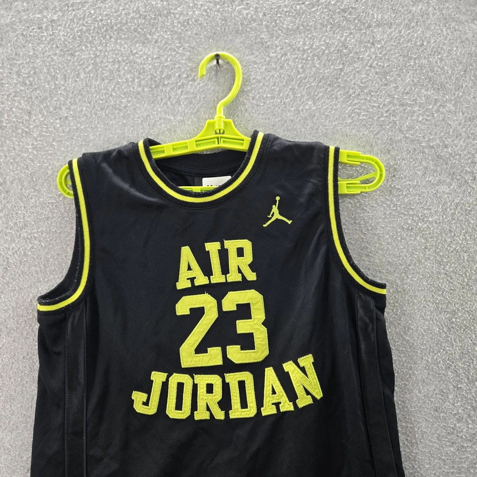 Jersey Jordan Boy XL Negro Air 23 Jumpman Baloncesto Foto 4 de 4