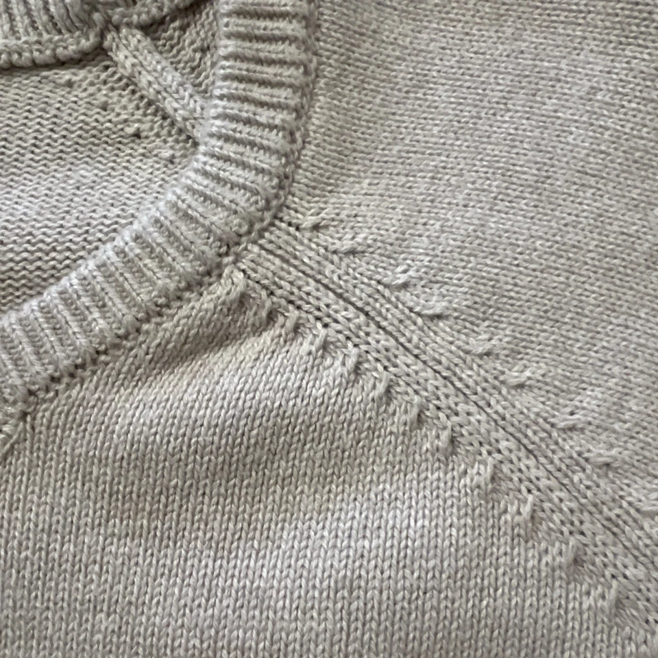 L.L. Bean Men's Sweater Size Large Beige Ventage Cashmere Cotton ItemID 516116 - Image 4 of 4