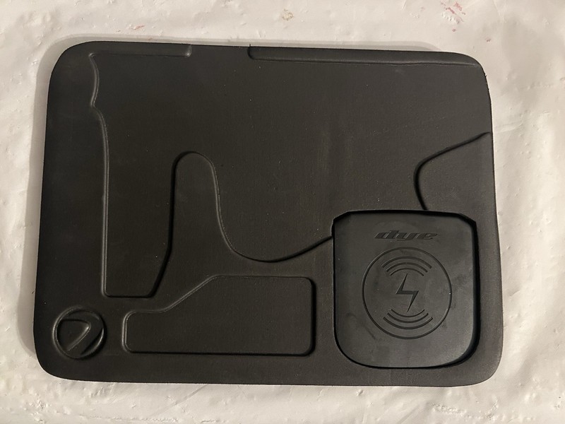 Dye Paintball MOS Charging Pad
