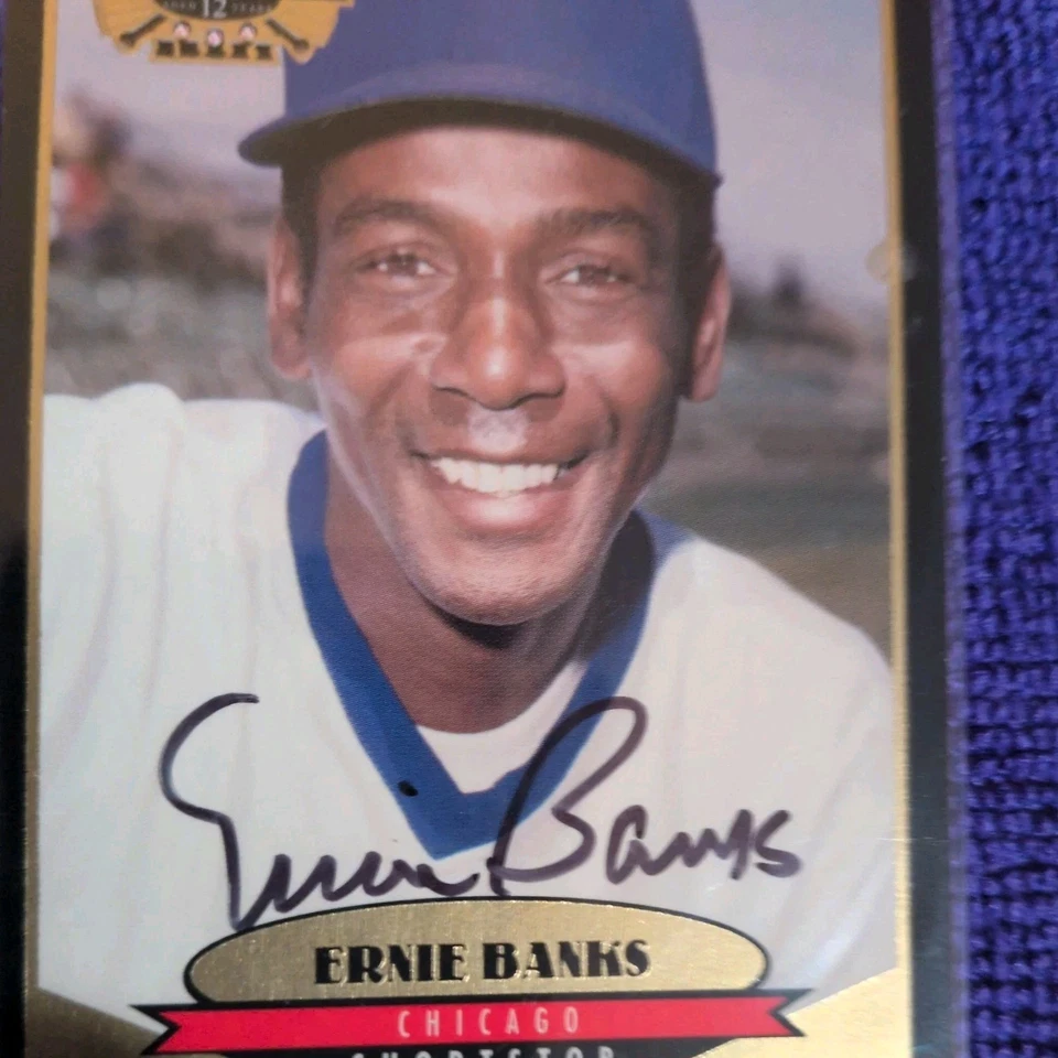 Бейсбольная карточка с автографом Эрни Бэнкса 1 серия 1 Canadian Club 🔥. Ручной знак - Изображение 3 из 4