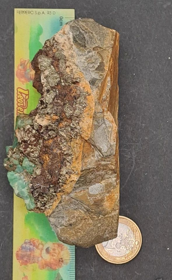 Grüner Beryll (Smaragd), Stufe, mit Pyrit, Limonit etc, ca 300g, Kolumbien? - Bild 2 von 4