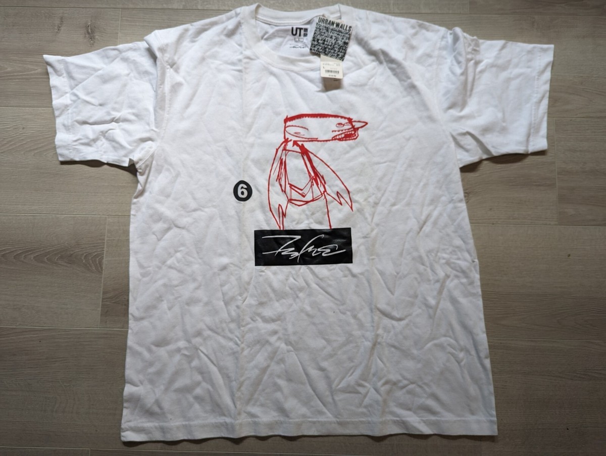 NWT UNIQLO X FUTURA 2000 BANKSY KAWS WHITE T SHIRT sz L