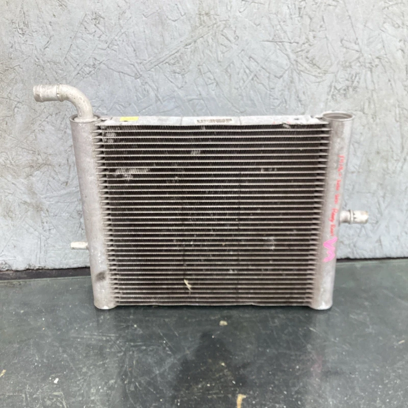2014-2020 LAND ROVER RANGE ROVER SPORT HSE INTERCOOLER RIGHT FPLA8D048AA OEM