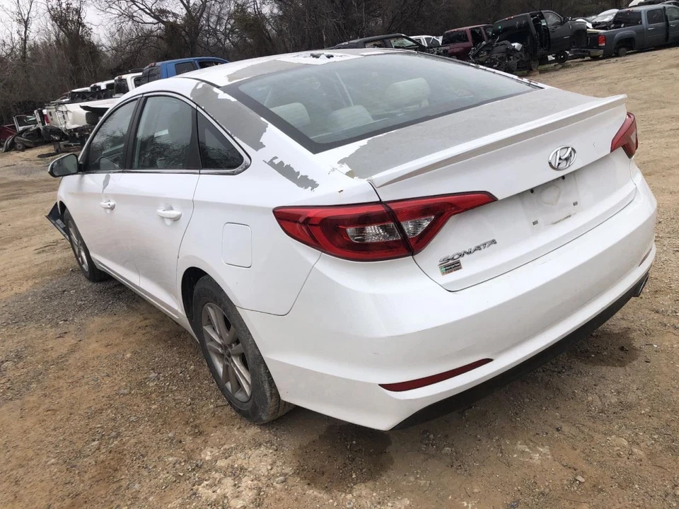 Hyundai Sonata 2017 panel basculante moldeado 927045 Foto 2 de 4