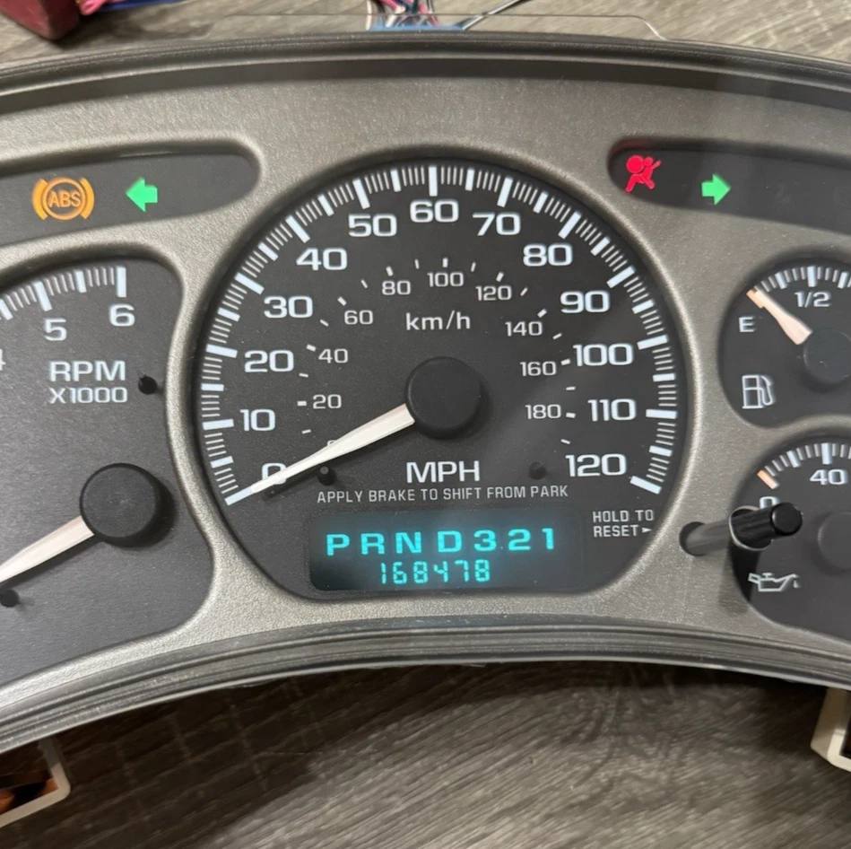 Cuadro de instrumentos Silverado Sierra Tahoe Yukon 1999-2002 tablero suburbano Foto 3 de 4