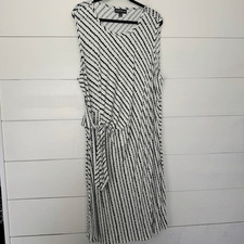 Harper 241 Women’s 3X White Patterned Stretchy Dress Plus Size