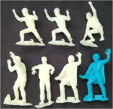Marx Universal Monsters 1964 Blue Phantom + 6 Recast Glow Figures Frankenstein +