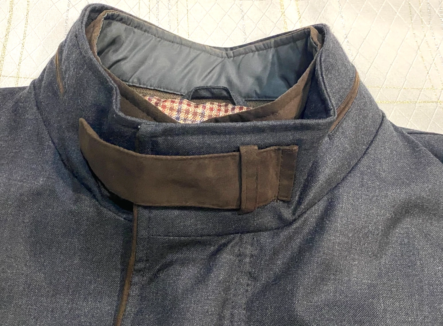Johnston & Murphy  (Men's LRG.)  Wool  Blend Front Zip/Snap Coat - EUC !! image 5