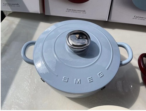 Smeg cast iron saucepan with lid couldron pot - Picture 9 of 12