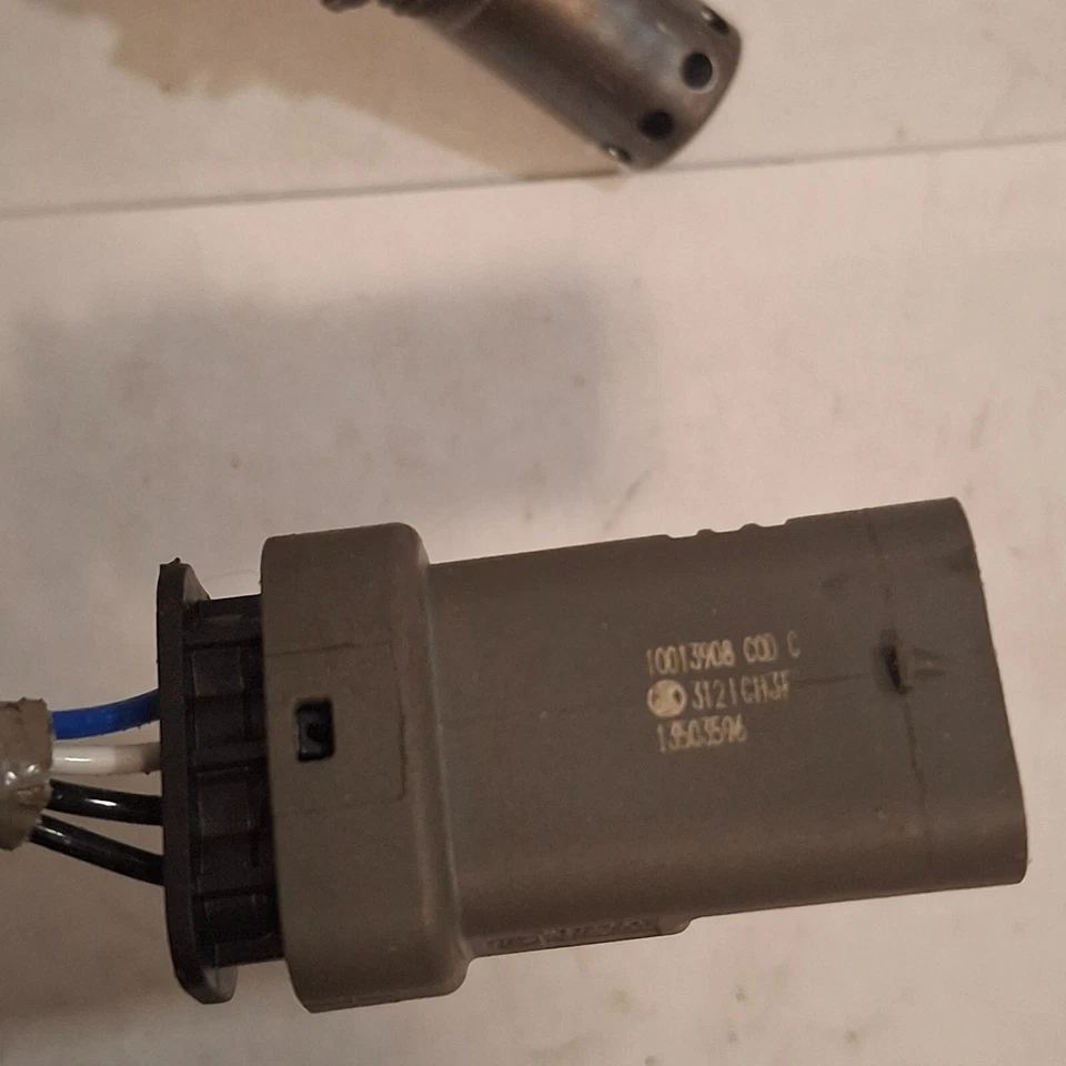 2016-20 Chevrolet GMC Oxygen Sensor ACD#12666612 (bank1) - Image 3 of 4